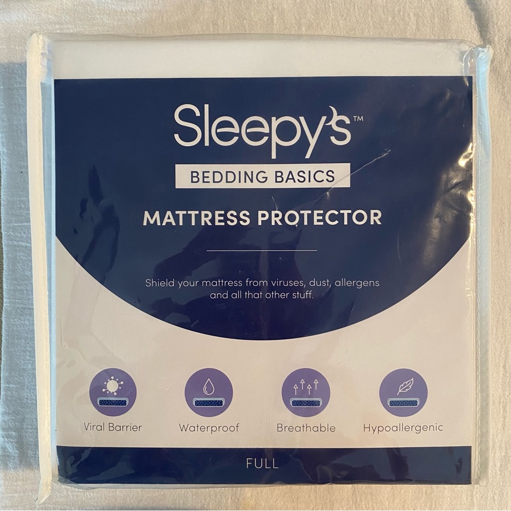Sleepy’s Bedding Basics Mattress Protector for Full Size Beds